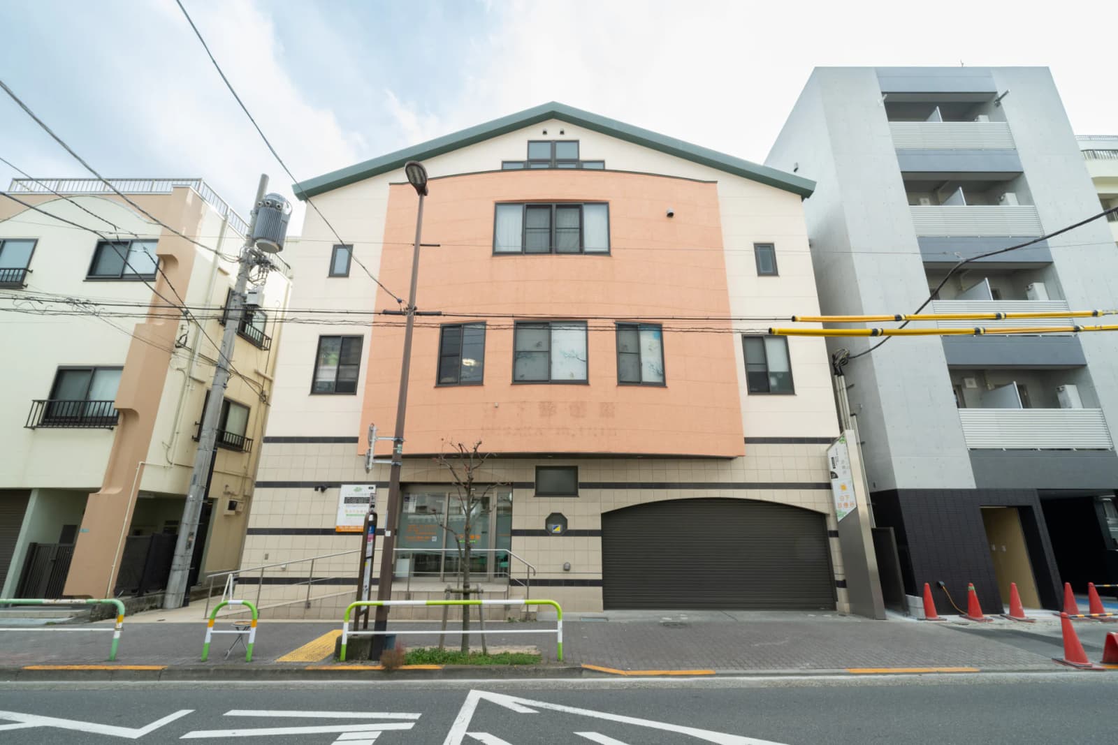日下診療所の外観 ― 東京都荒川区南千住・南千住駅徒歩5分